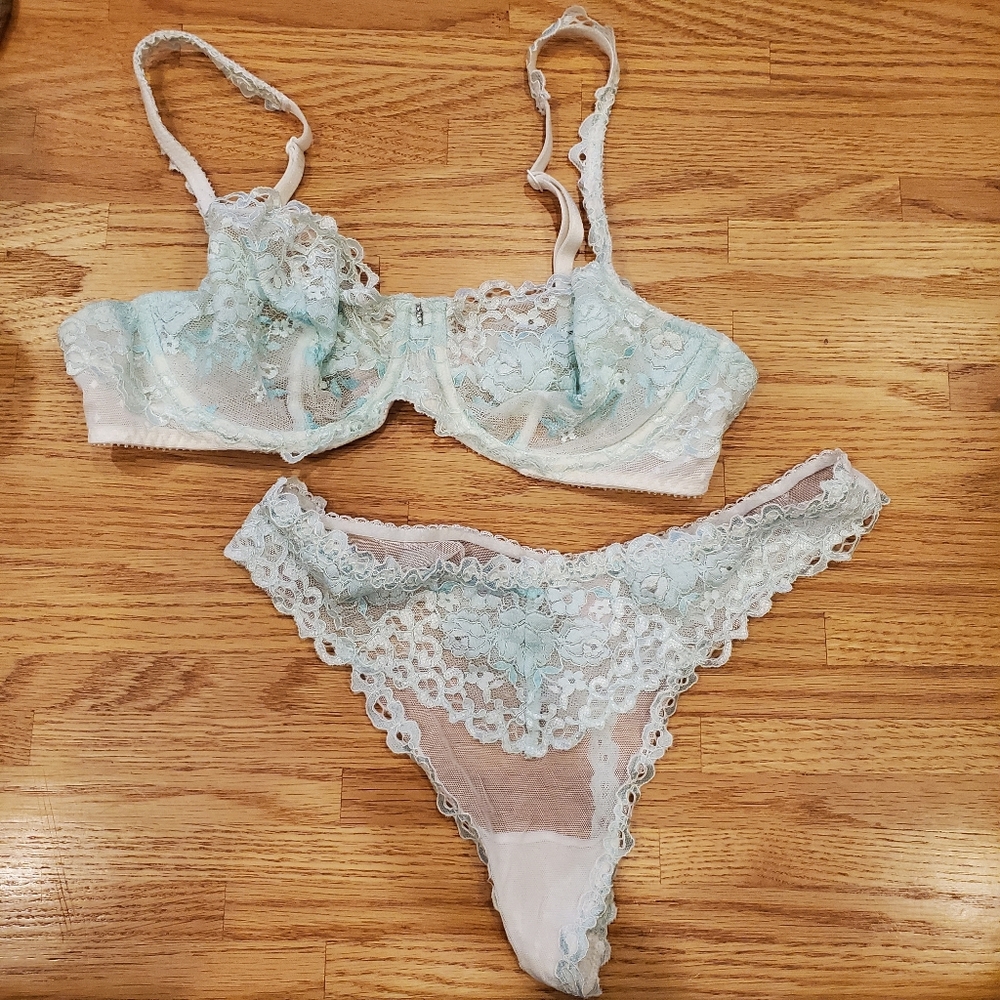 Victoria's Secret Bra and Panty Set